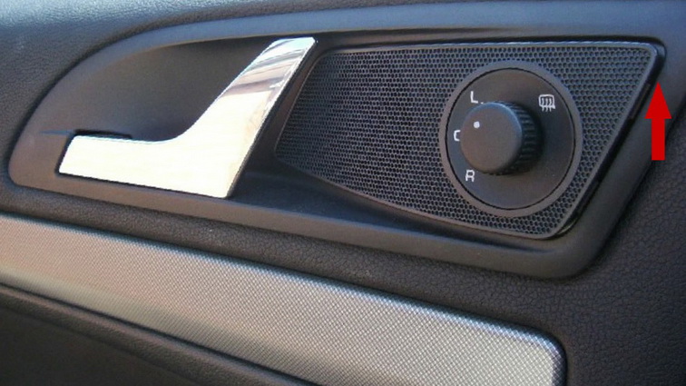 Как снять обшивку двери Audi A4: полезная пошаговая информация